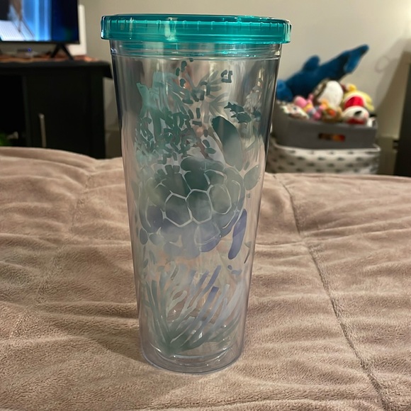 Green and Blue Sea Turtle Travel Water Cup - Picture 1 of 7